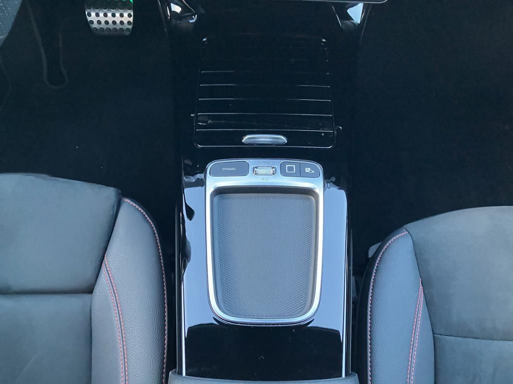 Fahrzeugabbildung Mercedes-Benz A 200 d Kompaktlimousine AMG Line*Night Paket