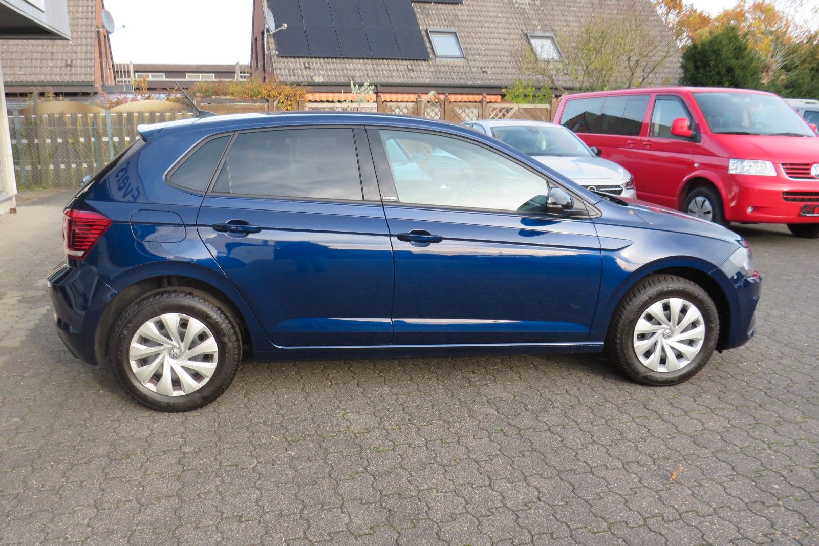 Fahrzeugabbildung Volkswagen Polo United KAMERA SITZH. NAVI KEYLESS APP-CON 1