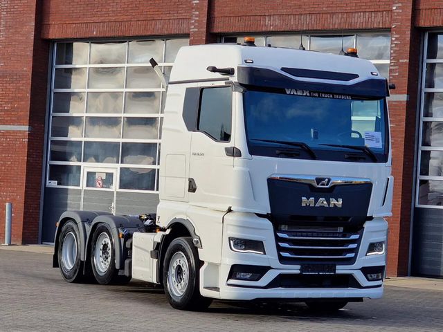 MAN TGX 26.520 6x2 - NEW - Mirror cams - Camera - Na