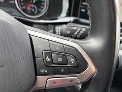 Fahrzeugabbildung Volkswagen T6.1 Multivan lang 4MOTION DSG - Standhzg*Navi!!