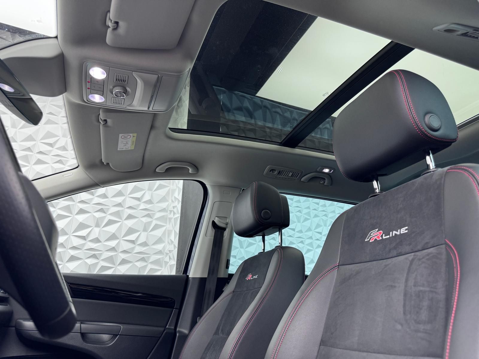 Fahrzeugabbildung SEAT 2.0 TDI FR-LINE/7-SITZE/PANO/AHK/STDHZ/MRY/E-TÜR