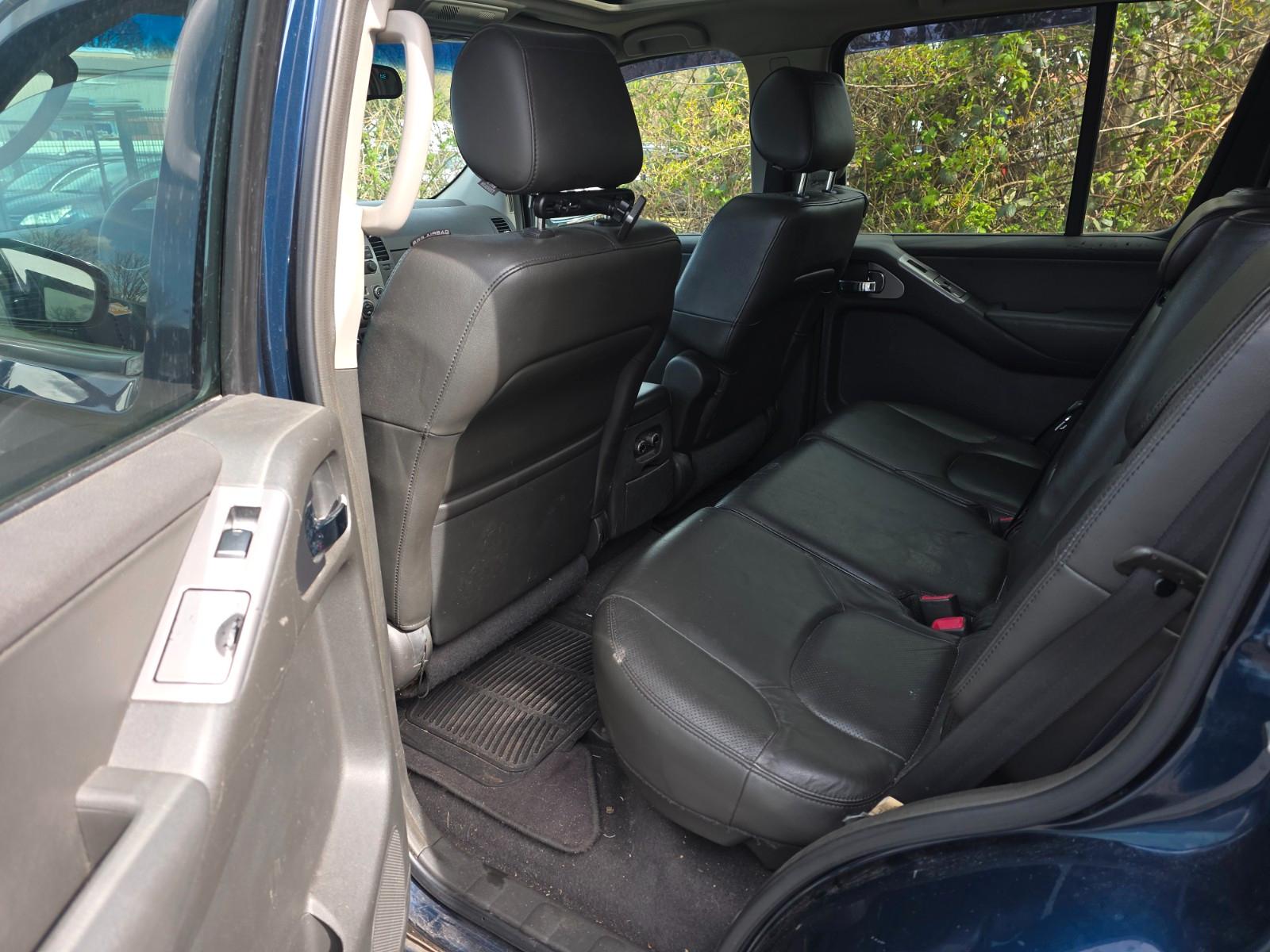 Nissan Pathfinder 2005 — photo 9