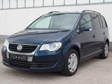 Volkswagen Touran Trendline TÜV-SERVICE -STEUERKETTE NEU - gebrauchte VW Touran aus dem Jahr 2009