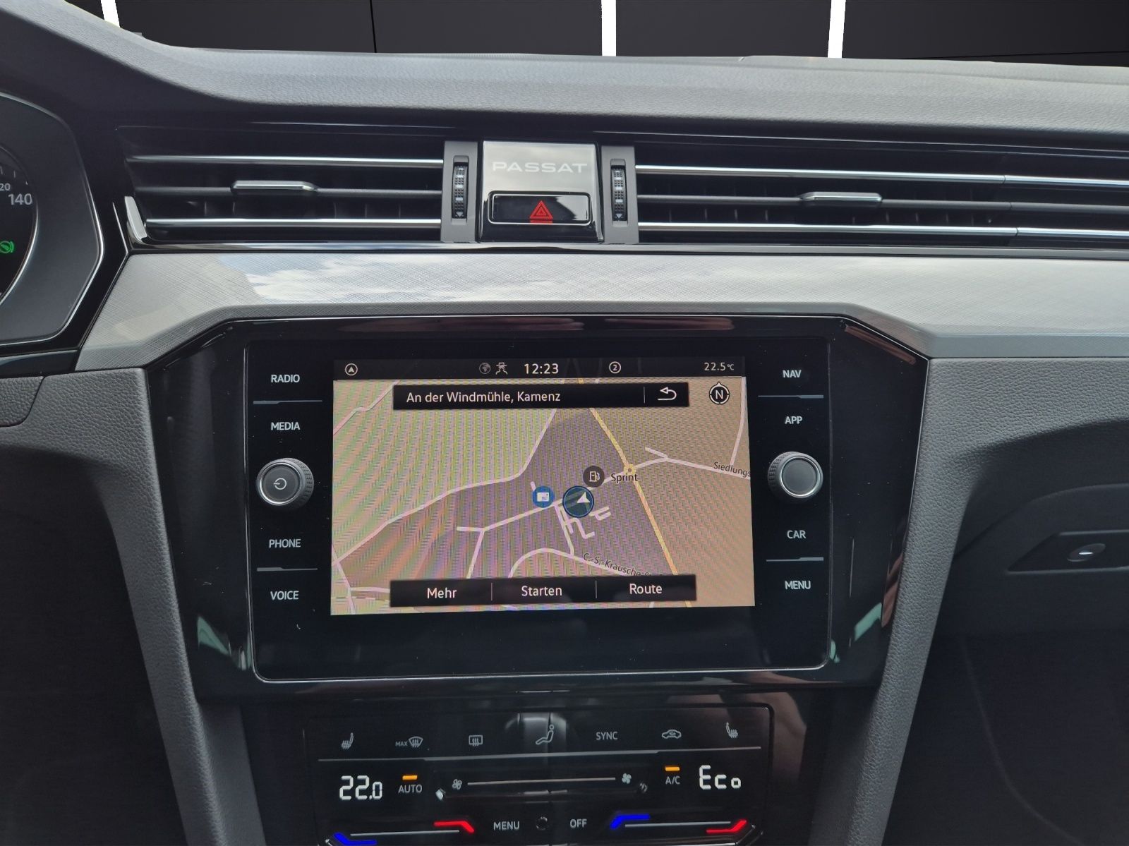 Fahrzeugabbildung Volkswagen Passat Variant GTE AHK Navi ACC RFK SH LM