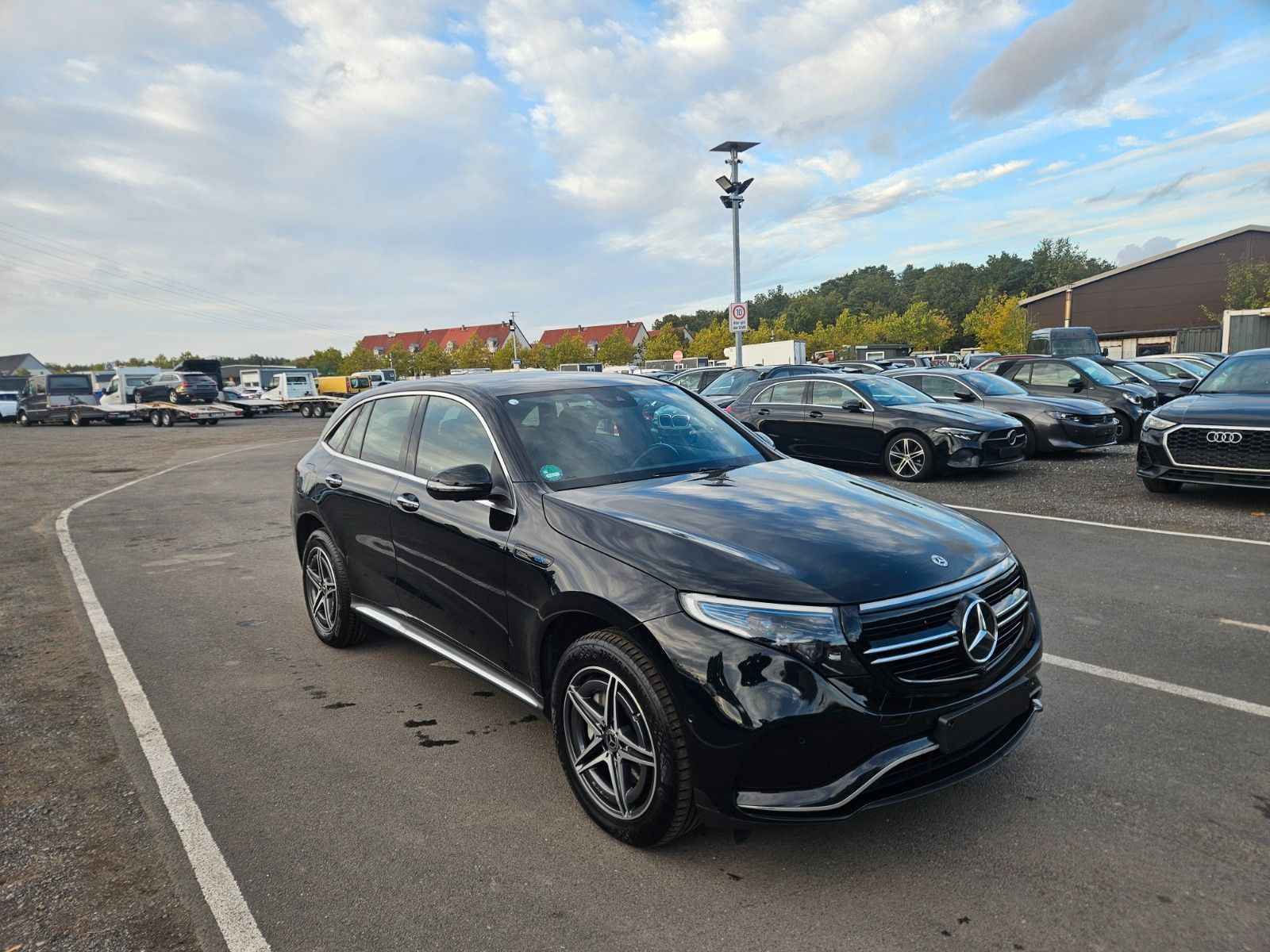 Mercedes-Benz EQC 400 4Matic 360-Gradkamera LEDER foto 3