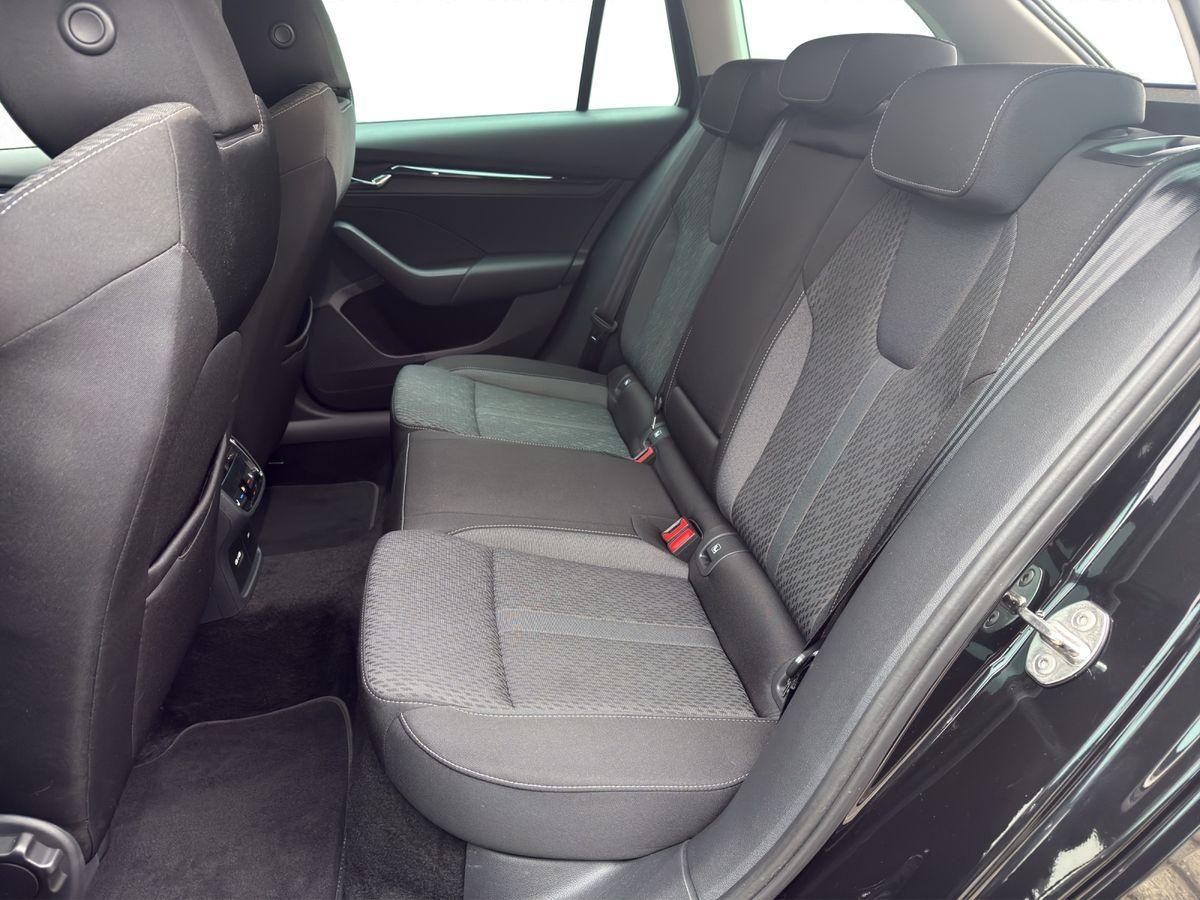 Skoda Octavia Combi 2.0 TDI 116 PS Clever Standhzg foto 17