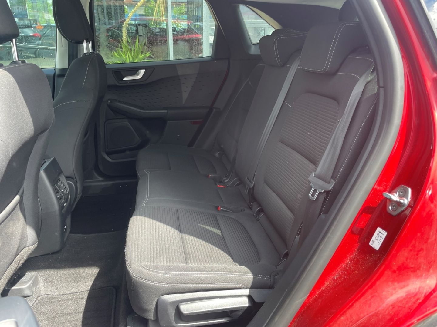 Fahrzeugabbildung Ford Kuga Titanium Spurhalteass Winterpaket Kamera