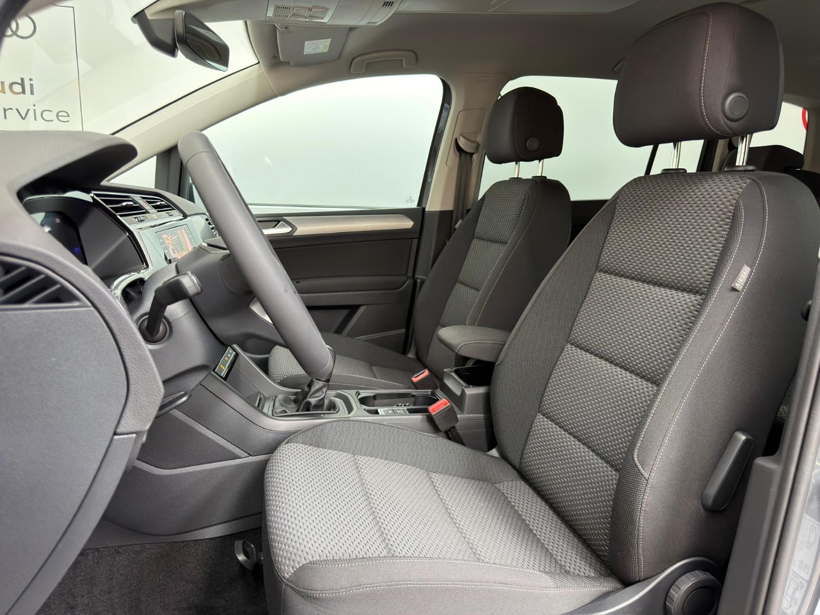 Volkswagen Touran Comfortline#3J.Gara#App#Navi#AHK#LED#SHZ