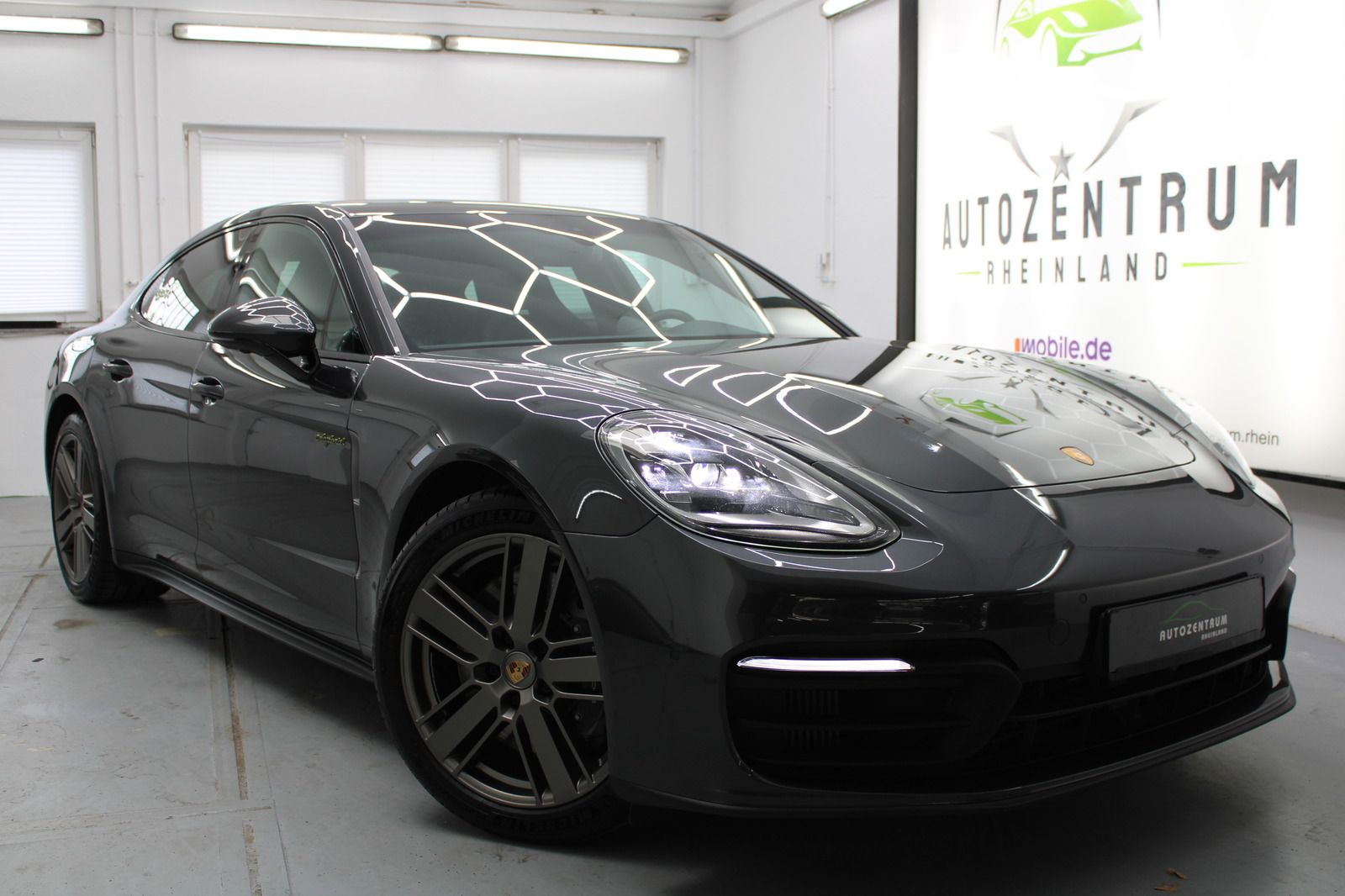 Porsche Panamera 4 E-Hybrid Platinum BOSE LUFT 360° LED foto 3