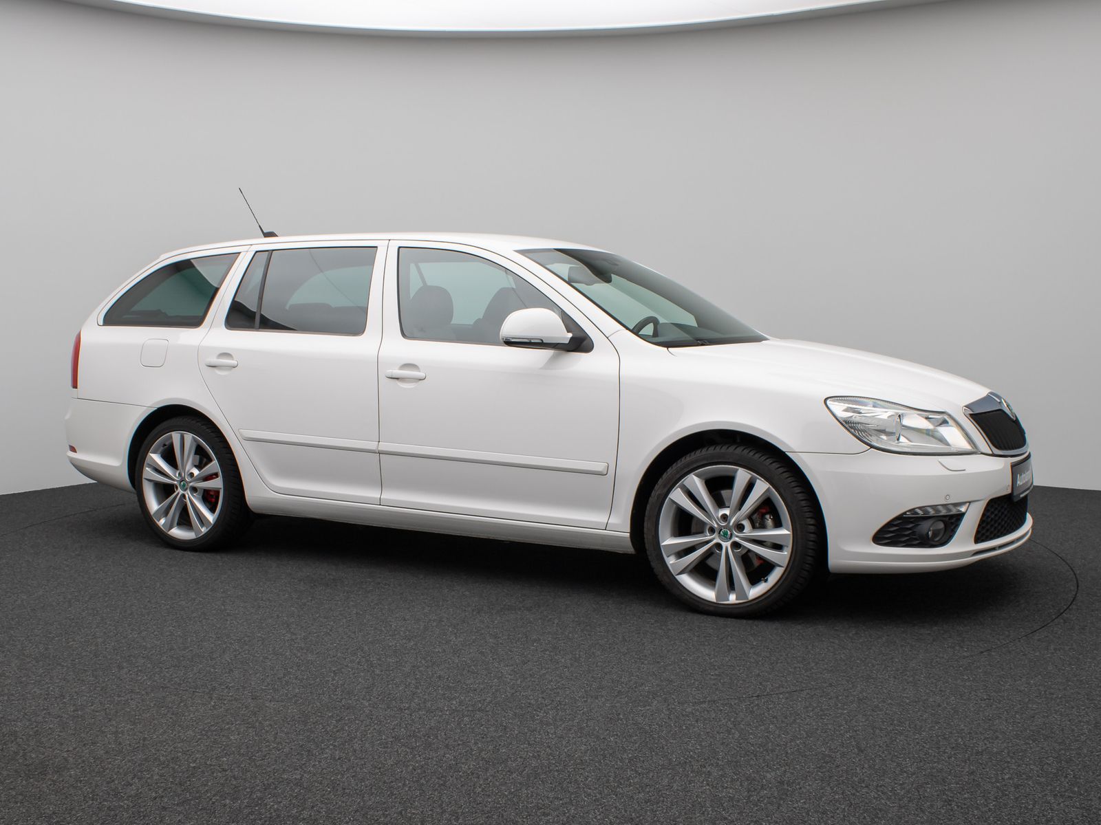 Fahrzeugabbildung SKODA Octavia Combi RS Xenon PDC Navi Sport