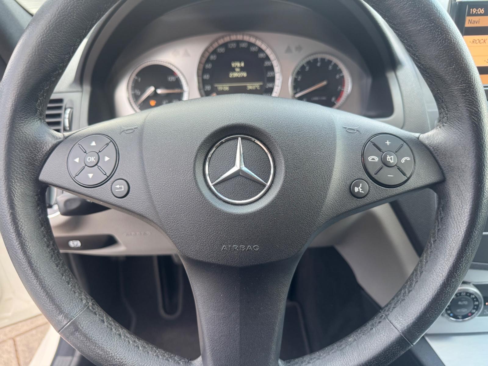 Mercedes-Benz C 280 Avantgarde/AMG Sytling/HK Sound/Top
