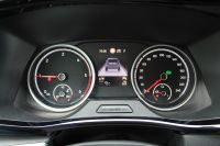 Volkswagen T6.1 Multivan Generation SIX DSG AHK ACC Standhz