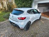 Renault Clio TCe 75 Collection mit Anhängerkupplung - Renault Clio von privat