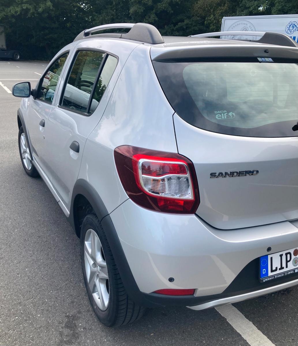 Dacia Sandero Stepway TCe 90 PS, TÜV 08/2028, AHK, 2x 