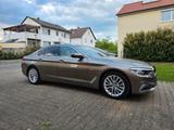 BMW 530d xDrive A - - mit Diesel-Antrieb: Beige, Limousine