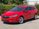 Opel Astra K Sports Tourer Innovation/PDC/KAMERA/ - Opel Astra: Rot