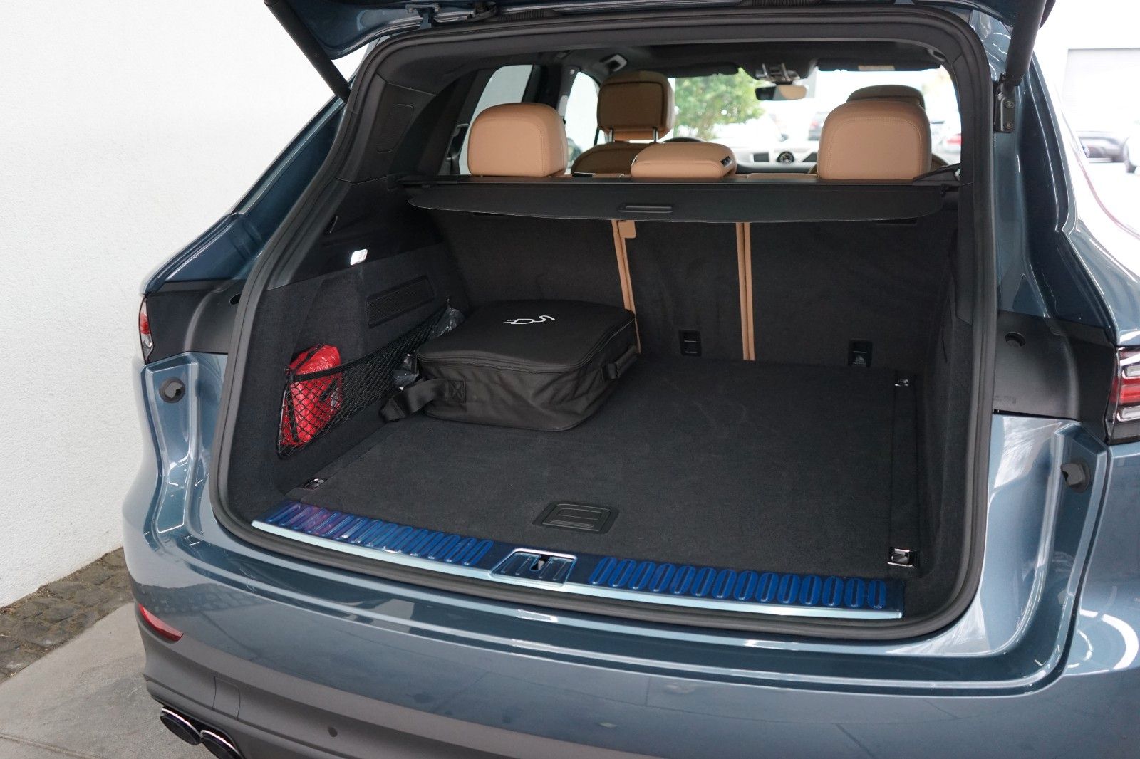 Porsche Cayenne E-Hybrid/154km/LUFT/PANO/AHK/14W/21z foto 18