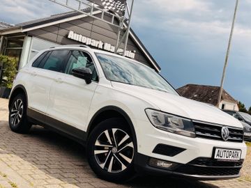 Volkswagen Tiguan - 1