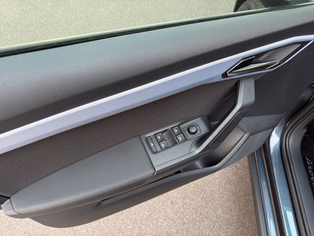 Seat Arona 1.0 TSI 70kW Sport FR|Kamera|Navi|ACC|LED