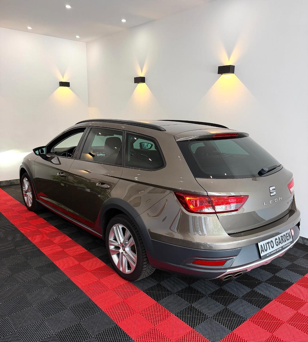 SEAT Leon ST X-Perience 2.0 TDI 184 ch • DSG • 4Drive • Pano • DCC • Alcantara