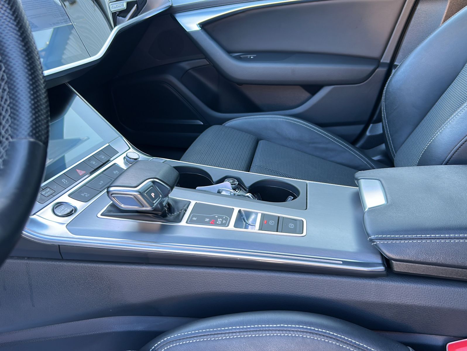 Fahrzeugabbildung Audi A6 Avant 50 TDI quattro S-Line Sport