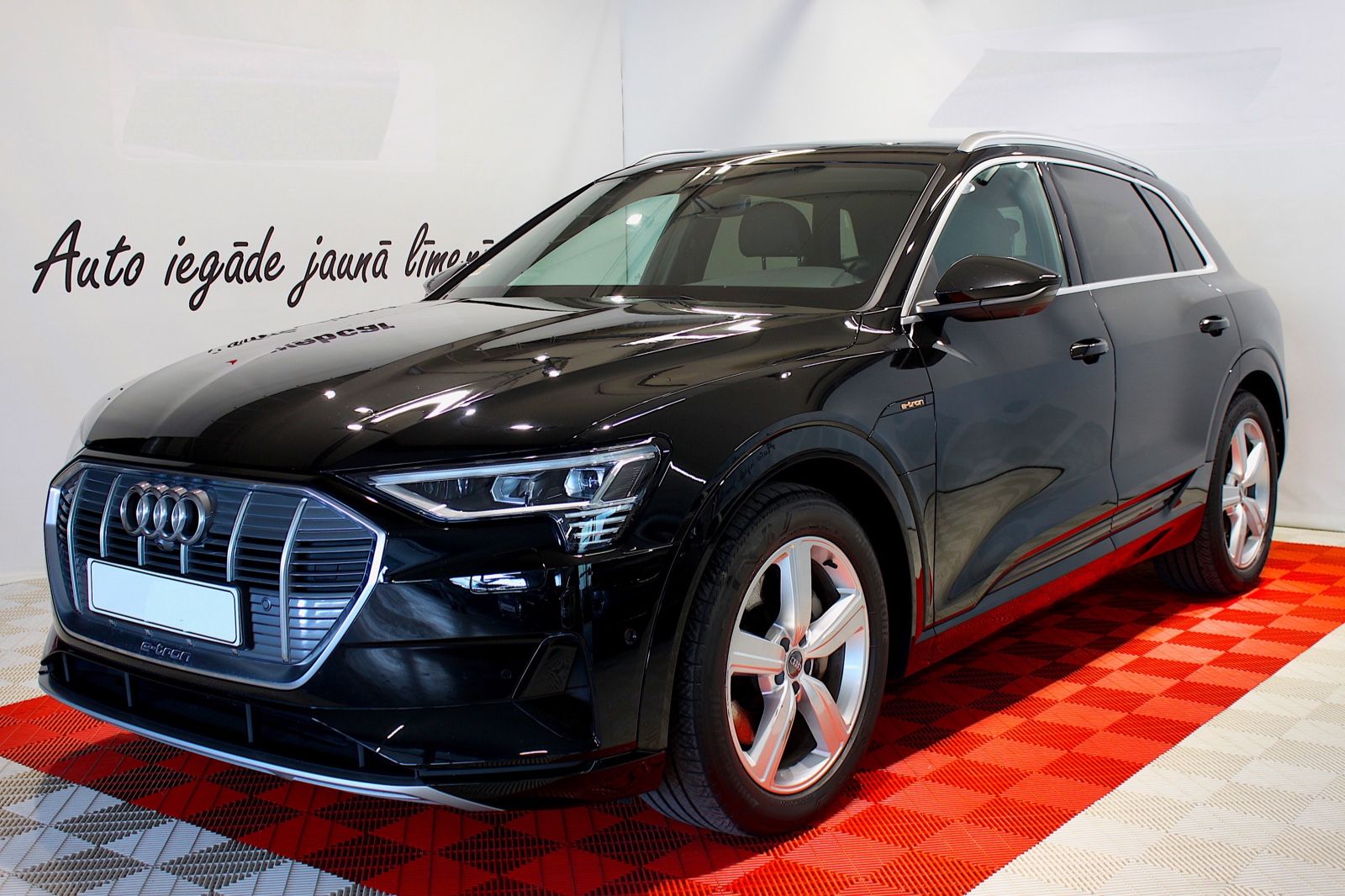 AUDI E-tron 50 quattro advanced, 3D camera,Apple,NAVI
