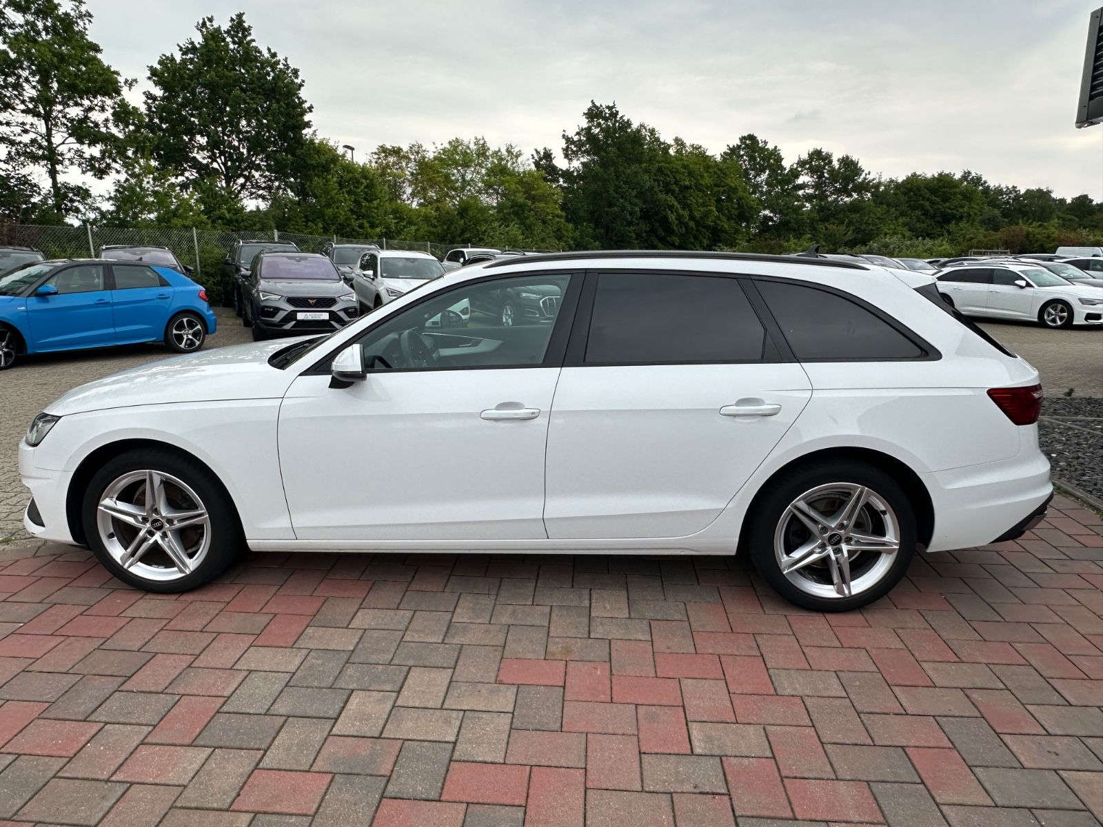 Audi A4 Avant 35 TDI S-LINE *R-CAM*AHK*HUD foto 4