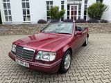 Mercedes-Benz E 220 aus Familienbesitz - Mercedes-Benz aus 1994