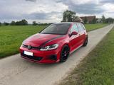 Volkswagen Golf 2.0 TSI DSG GTI Pano, AHK, OZ Felgen - : Rot, Felgen