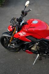 Ducati Streetfighter V4S  - DUCATI S4
