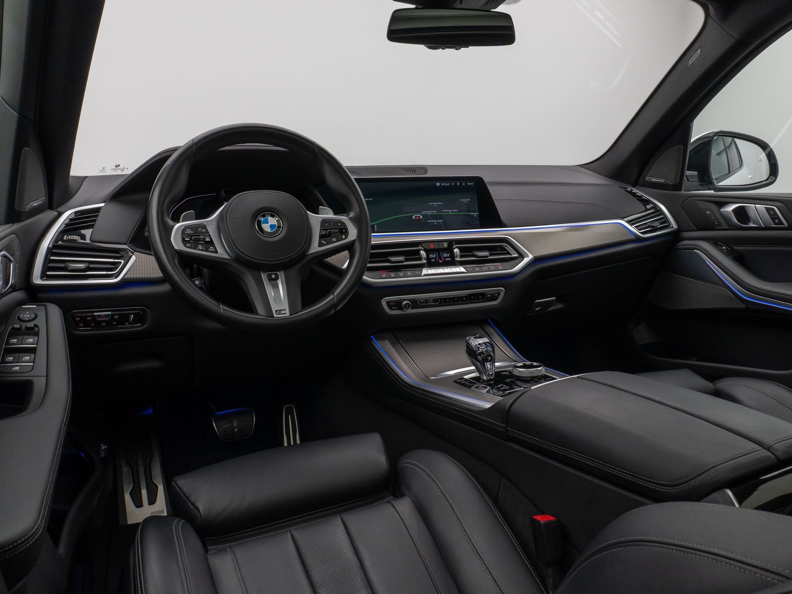 Fahrzeugabbildung BMW X5 M50d Panoram Laser 360°HUD H/K SoftCl AHK 22"