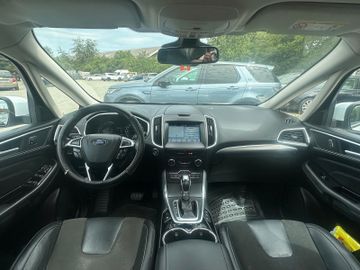 Ford S-Max - 12