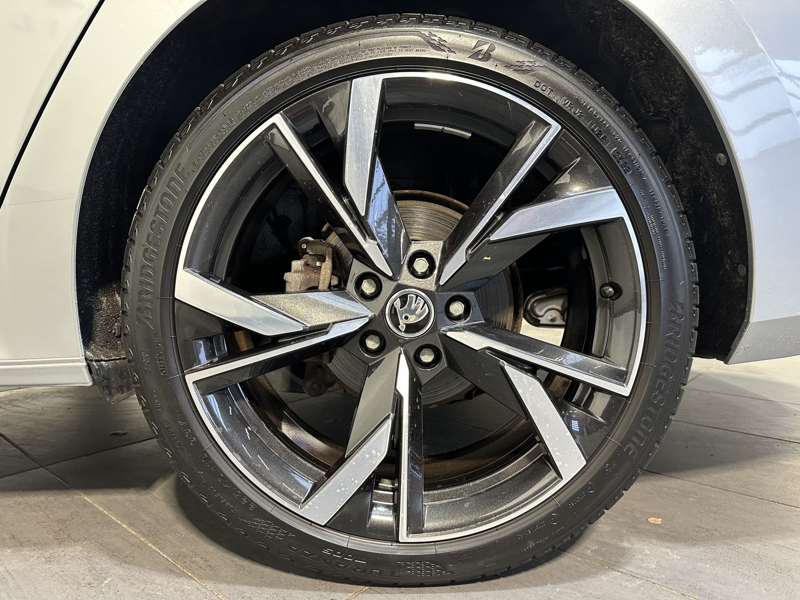 Fahrzeugabbildung SKODA Octavia Combi iV DSG Sportline NAV+LED+PANO+VC