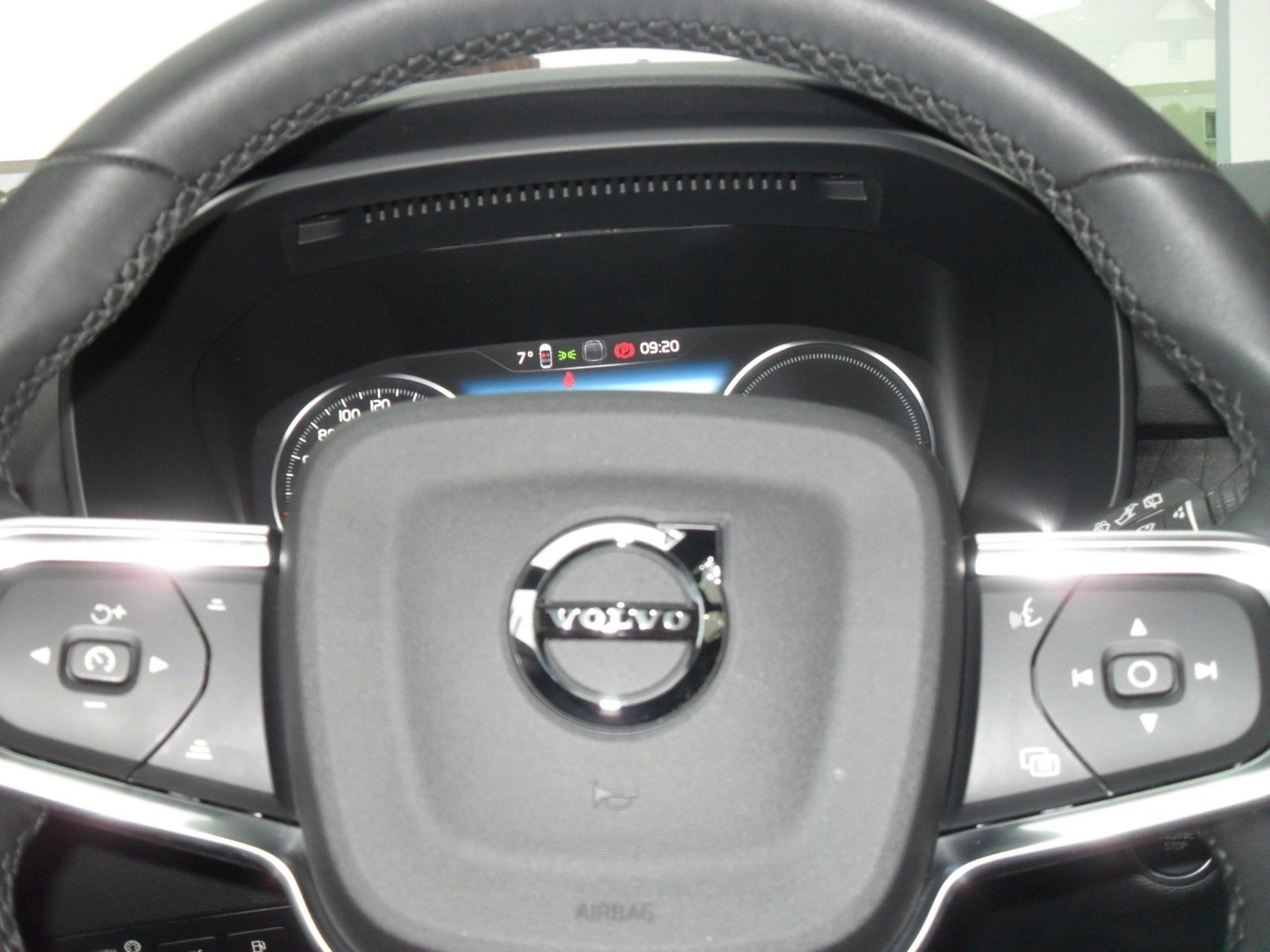 Fahrzeugabbildung Volvo XC 40 T5 Ultimate Bright Plug-In Hybrid