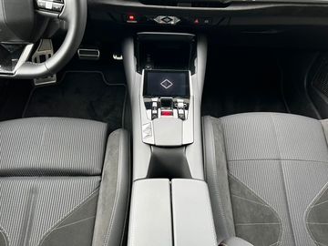Bild 19 DS Automobiles Andere DS4 Étoile BlueHDI - SHZ | 360° K. | ACC