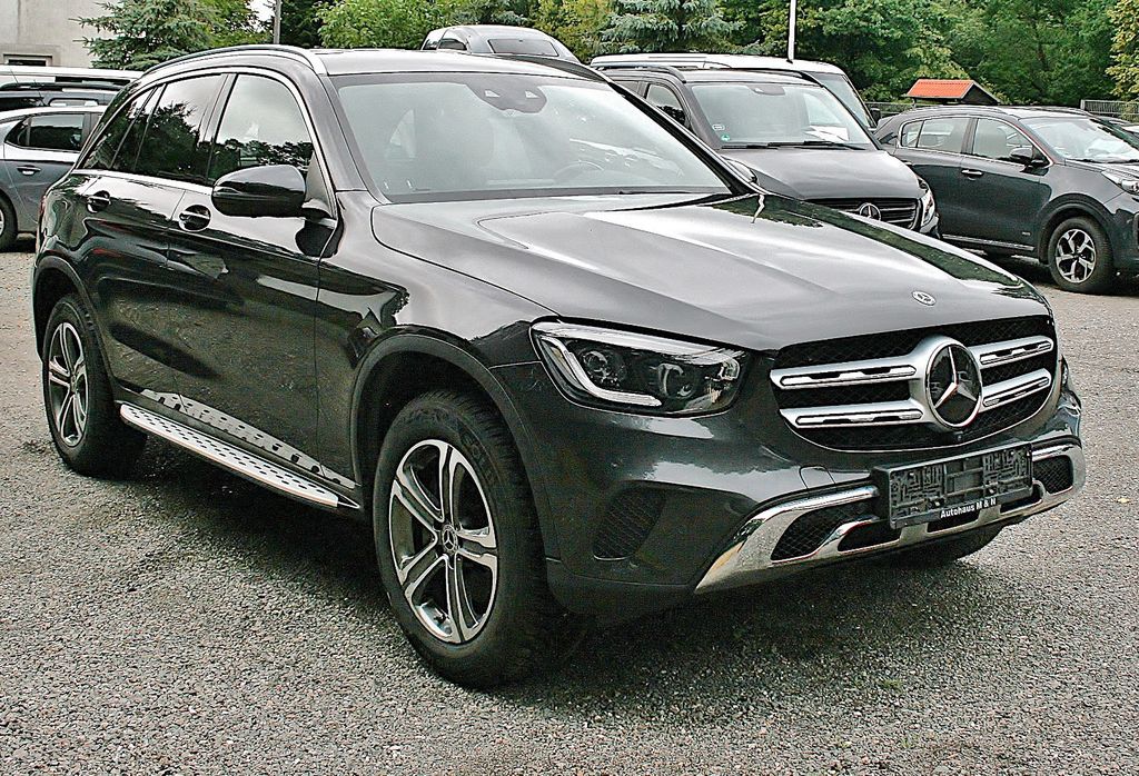 Image of Mercedes-Benz GLC 220