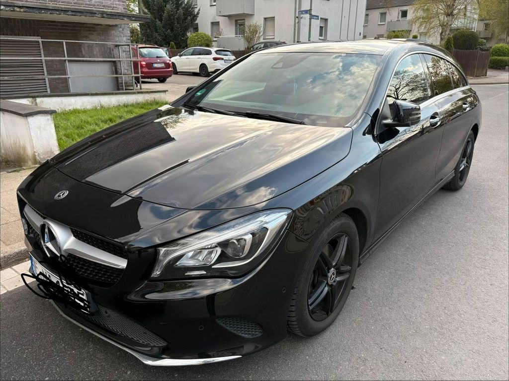 Image of Mercedes-Benz CLA 200