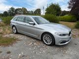 BMW 530d xDrive Touring A - - silberne BMW 530