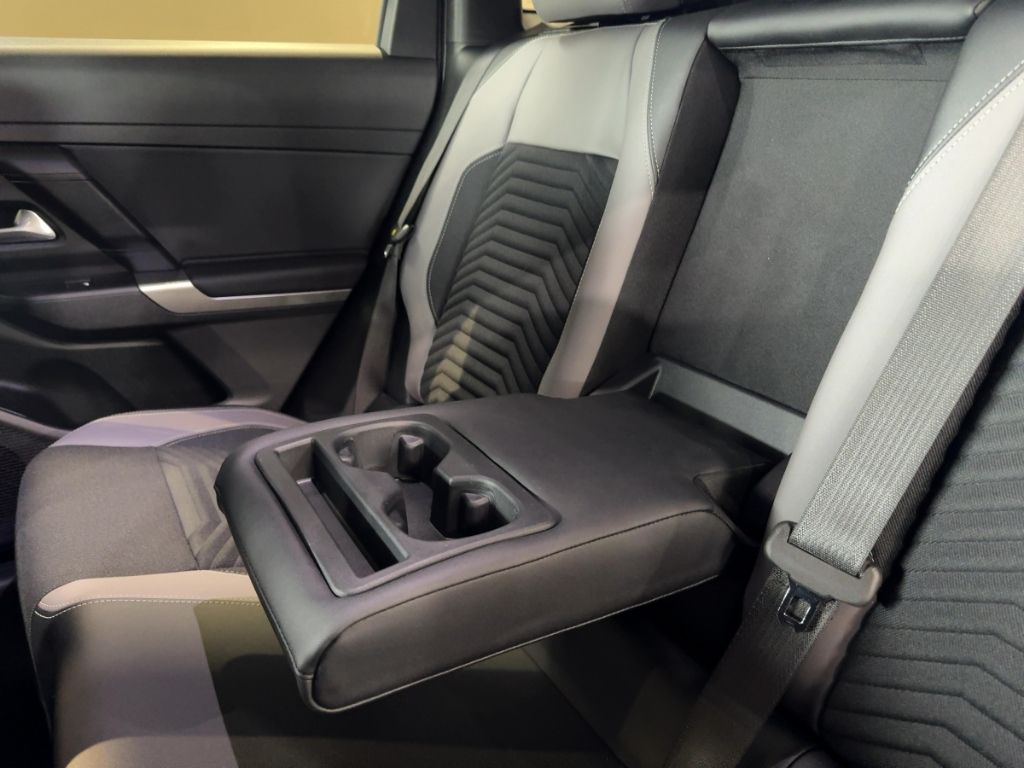 Fahrzeugabbildung Jeep Compass First Edition, LHZ, 360 Grad, Panodach