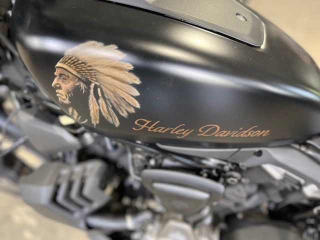 Fahrzeugabbildung Harley-Davidson RH975 S Nighster Spezial Umbau