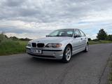 BMW 318i - - BMW 318 aus 2001: 318i
