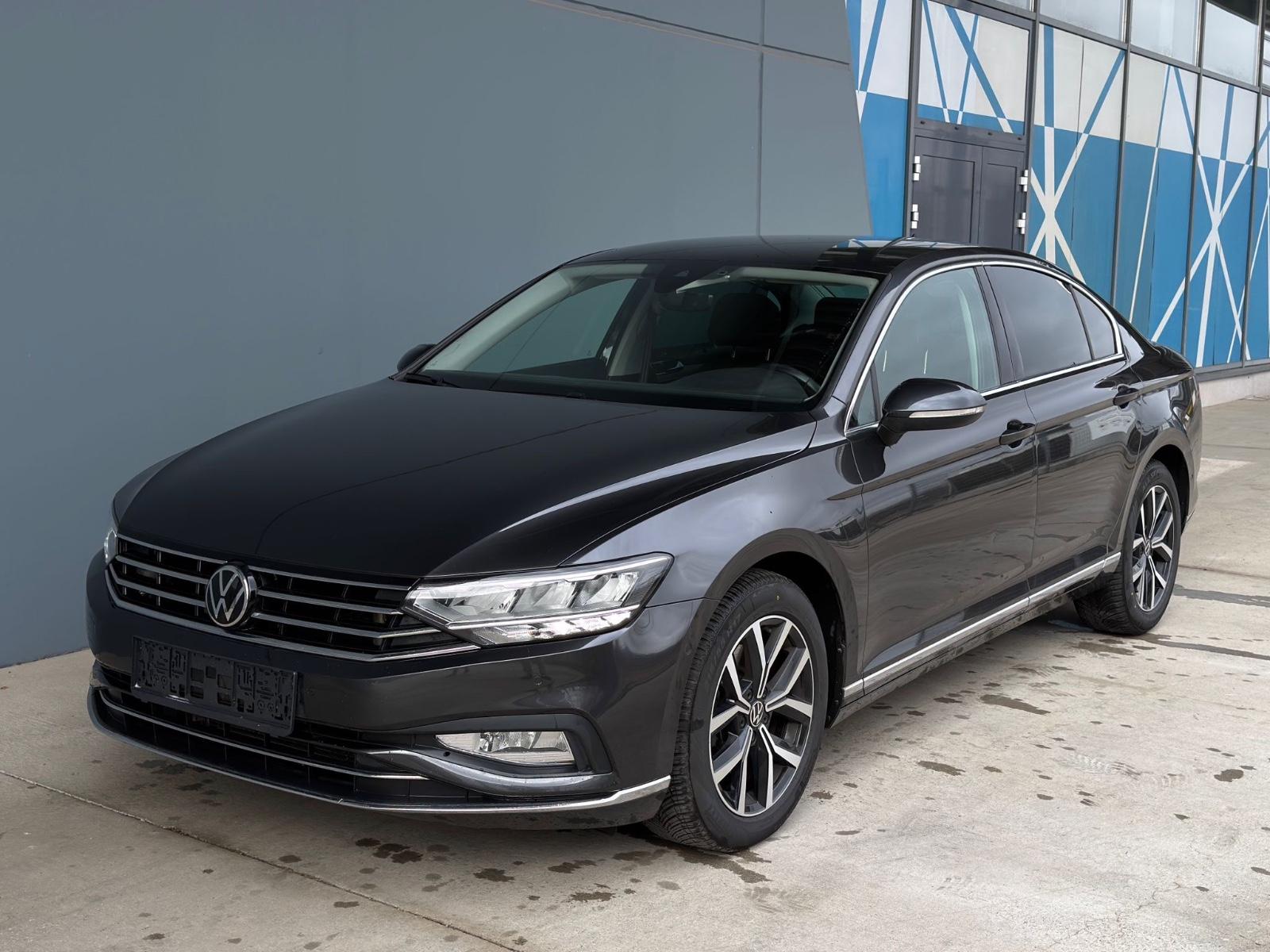 Volkswagen Passat Lim. Elegance Leder/Alcantara Kamera ACC