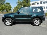 Mitsubishi Pajero 3,2 DI-D*Klima*4WD-L*AHK*Alu* - Mitsubishi Pajero mit Diesel-Antrieb