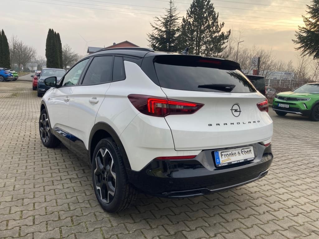Autohaus Franke & Ebert -  Opel Grandland GS 1.2 130 PS Navi Kamera SHZ - Bild 4