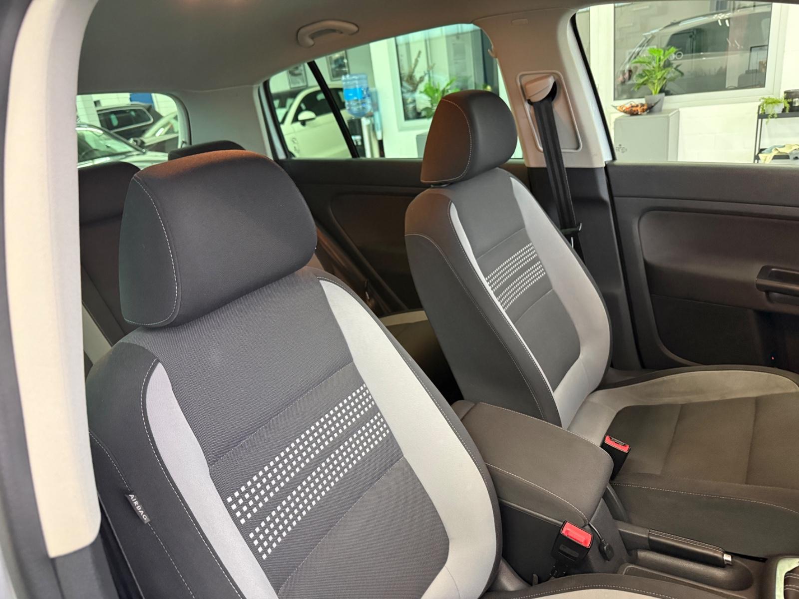 Volkswagen Golf Plus 1.4 TSI*AUTO*NAVI*TMP*PDC*AHK*SHZ*KLIM