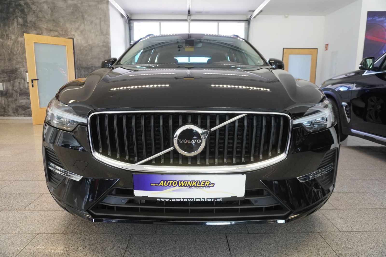 Volvo XC60 Momentum Pro Aut. LED/Virtual/Nav. imagem 2