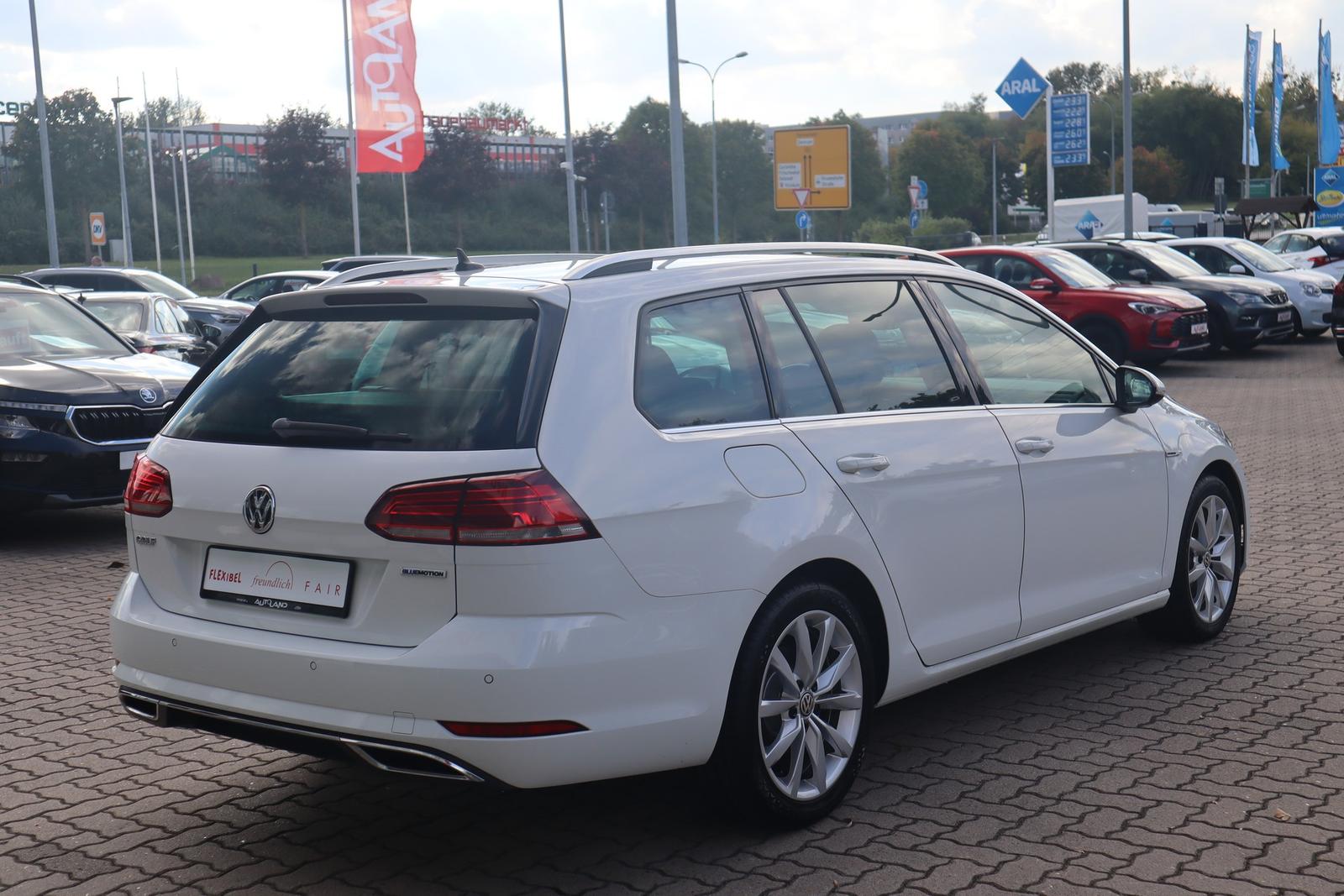 Volkswagen Golf VII Variant 1.5 TSI Highline ACC AHK LED