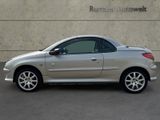 Peugeot 206 Cabriolet CC Roland Garros *KLIMAAUT.*LEDER* - Peugeot 206: Roland Garros