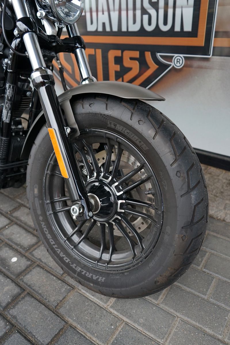 Fahrzeugabbildung Harley-Davidson Sportster XL 1200 C