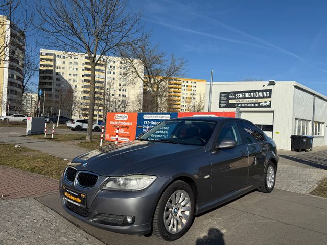 BMW 320 i Automatik FINANZIERUNG HIER MÖGLICH